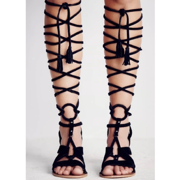 NWT 6.5 Free People Black Suede Gladiator Sandals - Picture 1 of 4